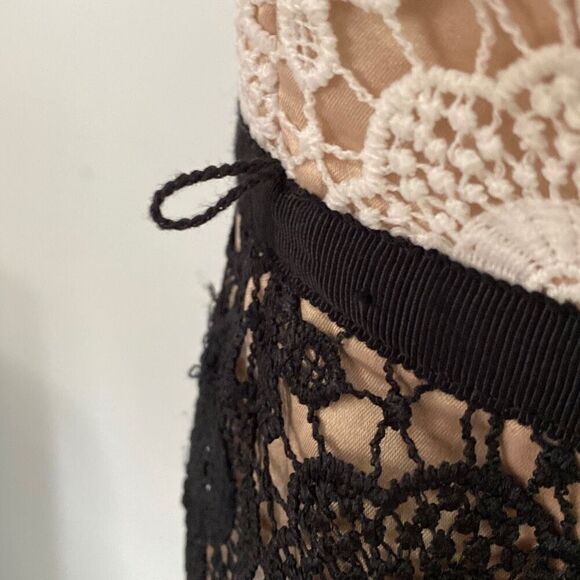 A Pea in the Pod lace maternity dress womens size small black and white lace - Picture 10 of 11